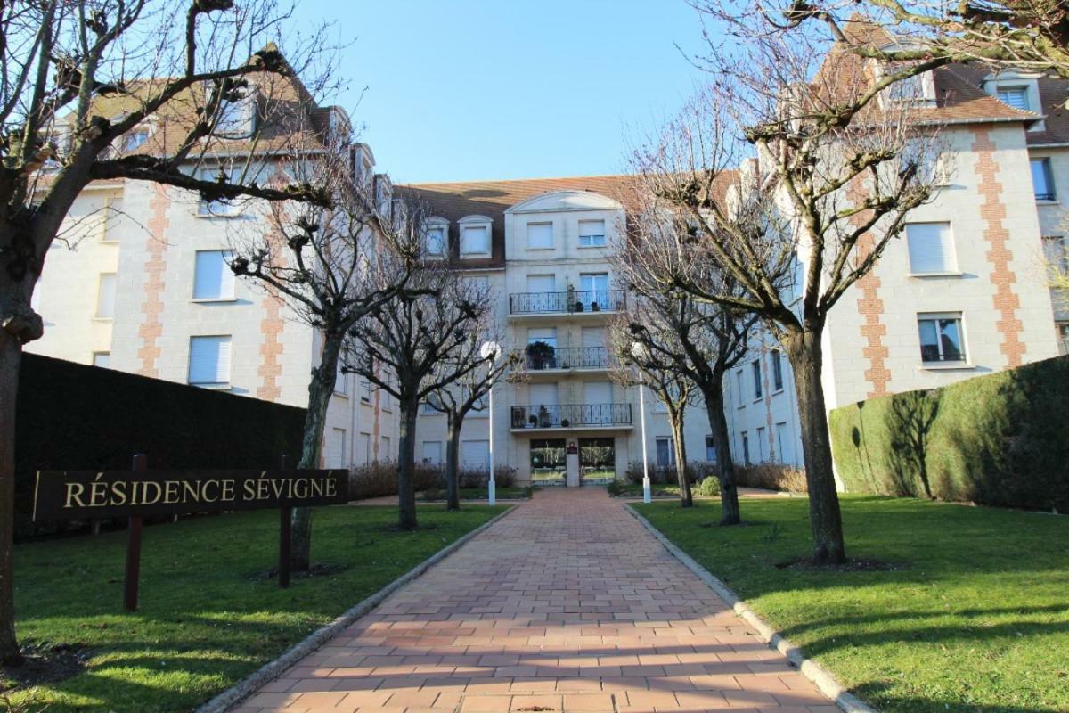 Cadre Exceptionnel: Duplex Classe 4**** Tennis, Piscine, Parking, Linge Inclus, Wifi, Materiel Bebe, Proximite Centre Довиль Экстерьер фото